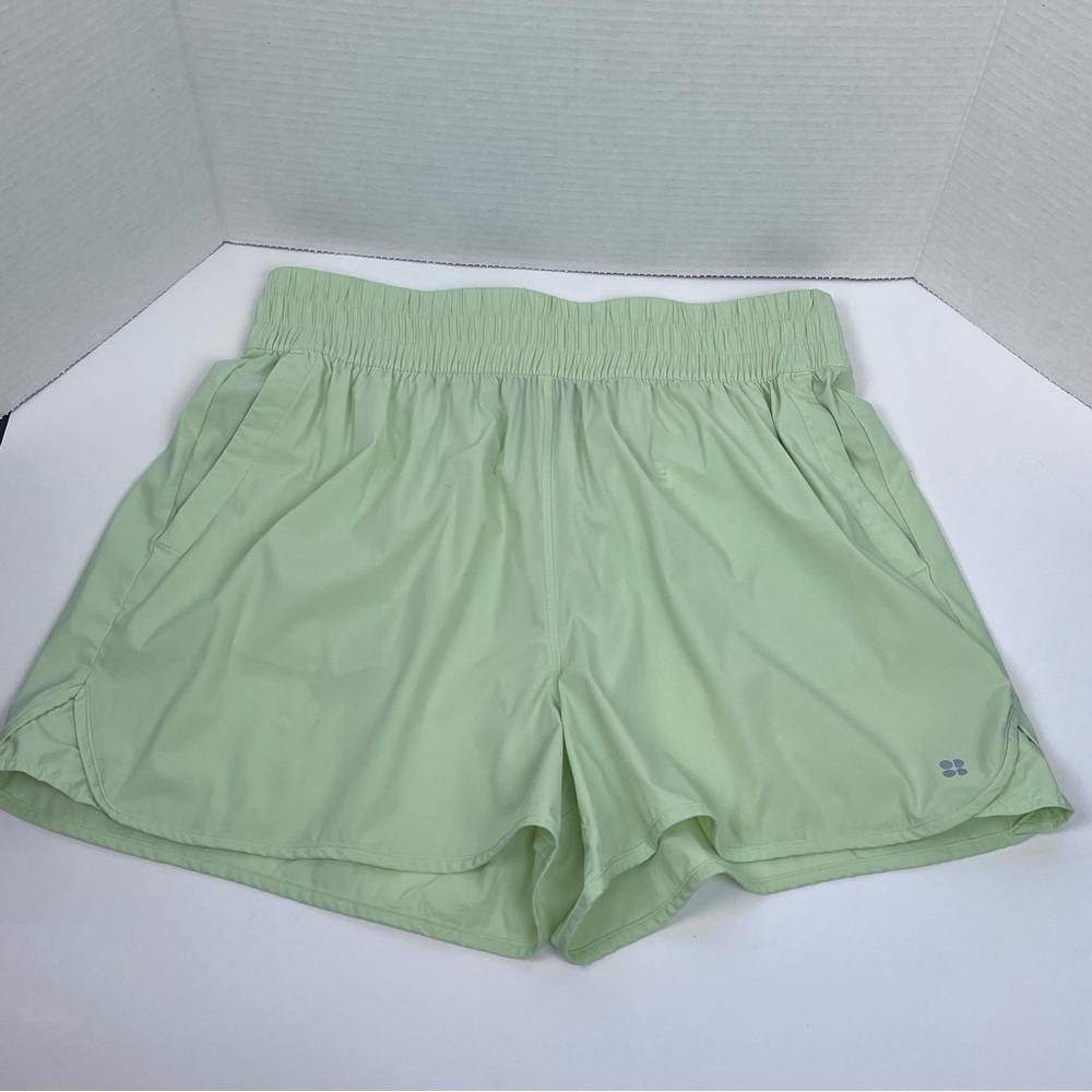 Sweaty Betty Women's High Wasited Relay Shell Shorts SB8805 Size 8; Activewear - Picture 6 of 12